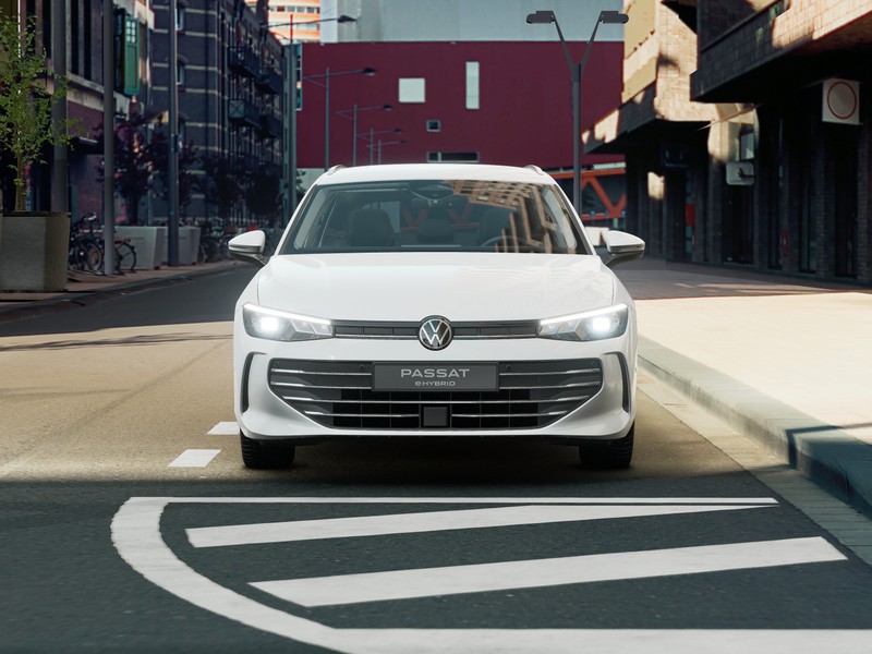 Volkswagen Passat 1.5 tsi ehybrid business 204cv dsg