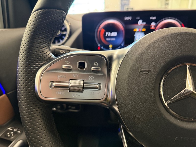 Mercedes-Benz GLA 250 e phev (eq-power) premium auto