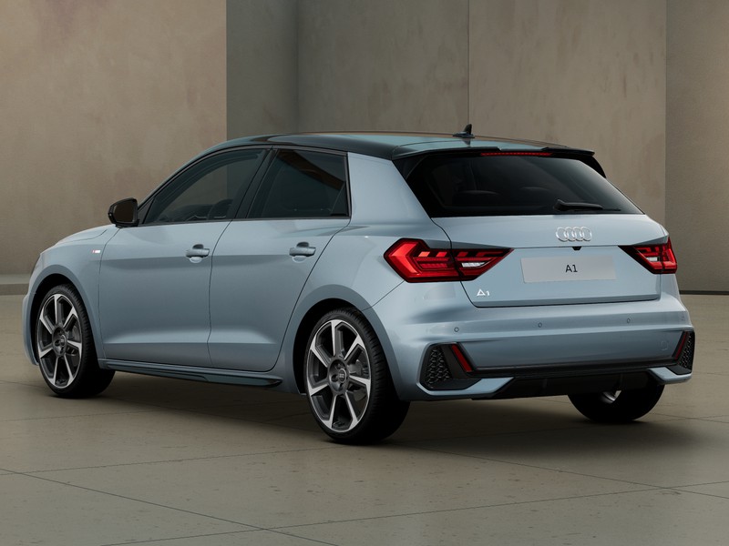 Audi A1 sportback 30 1.0 tfsi identity black 116cv s-tronic
