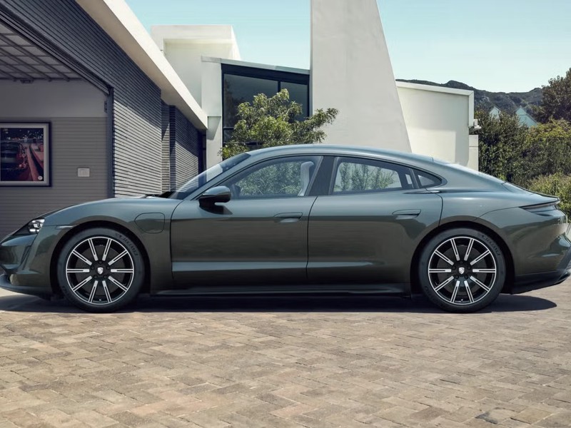 Porsche Taycan performance battery plus 5p.ti