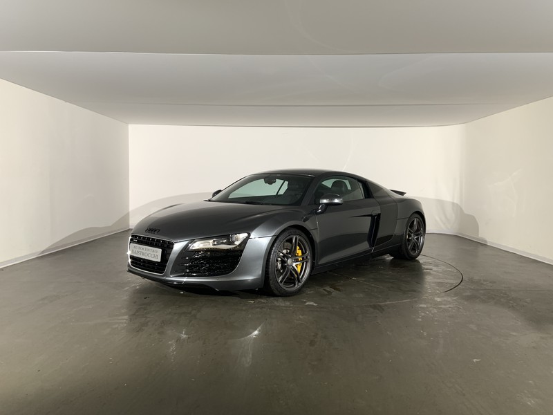 Audi R8 4.2 v8 fsi quattro s-tronic
