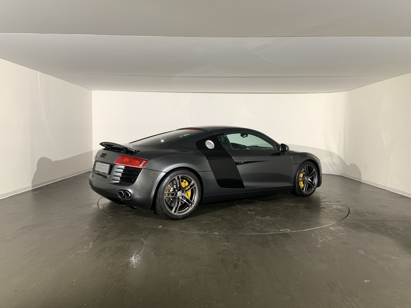 Audi R8 4.2 v8 fsi quattro s-tronic