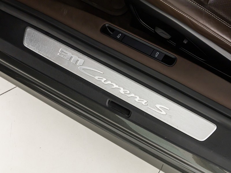 Porsche 911 coupe 3.0 carrera s auto