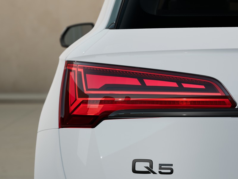 Audi Q5 40 2.0 tdi mhev 12v s line plus quattro s-tronic
