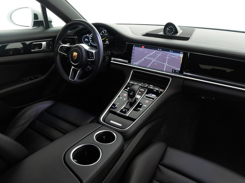 Porsche Panamera sport turismo e-hybrid