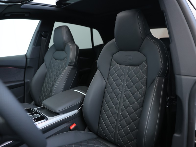 Audi Q8 55 3.0 tfsi e s line edition quattro tiptronic