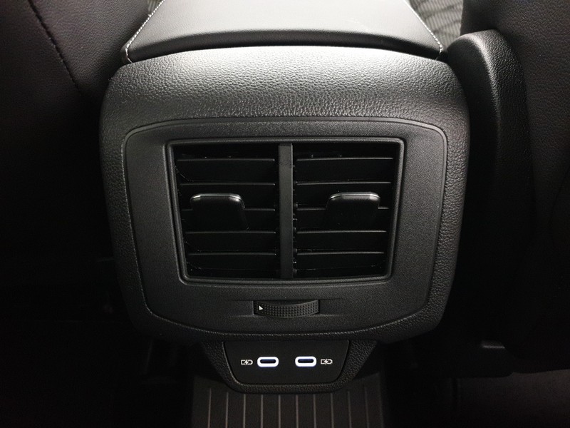 Volkswagen T-Roc 1.5 tsi r-line plus dsg