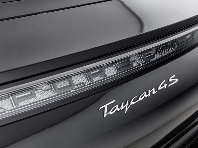 Porsche Taycan 4s