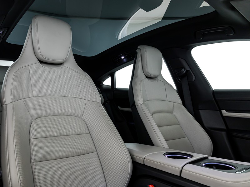 Porsche Taycan 4s