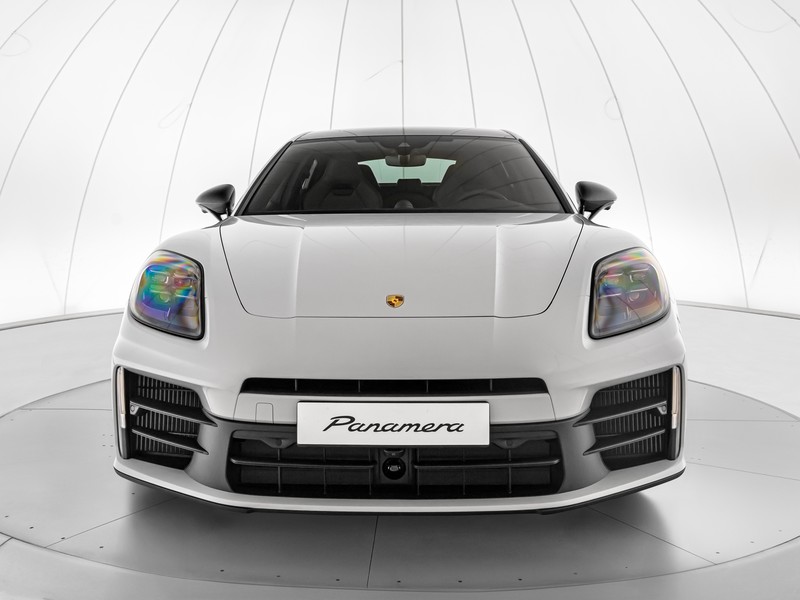 Porsche Panamera 4 E-Hybrid