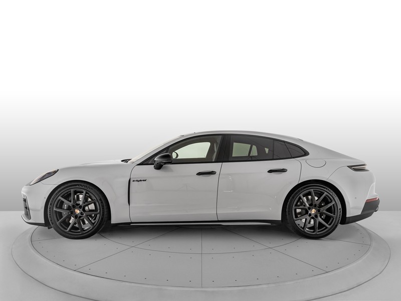 Porsche Panamera 4 E-Hybrid