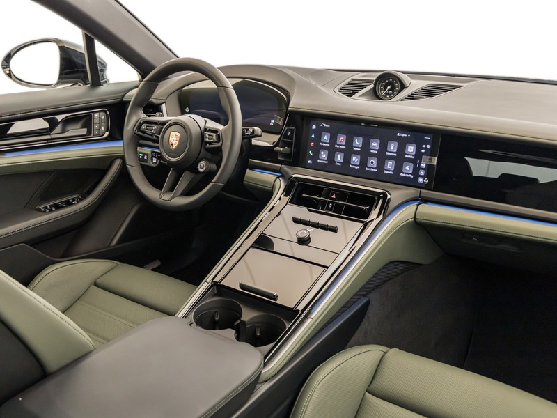 Porsche Panamera 4 E-Hybrid