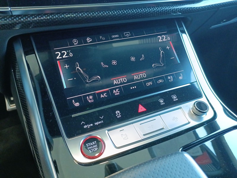 Audi SQ8 s4.0 tfsi sport attitude quattro tiptronic