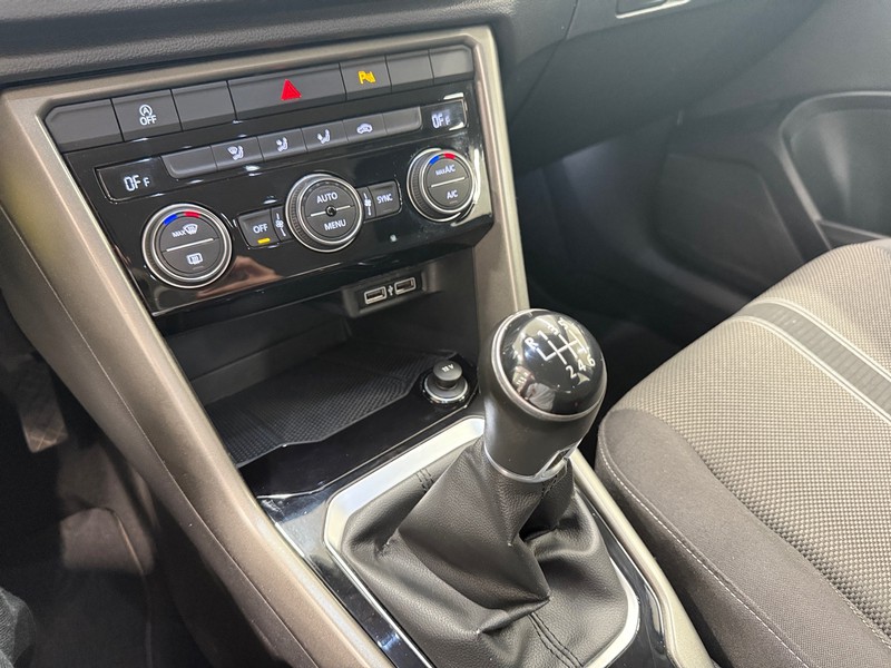 Volkswagen T-Roc 1.6 tdi style