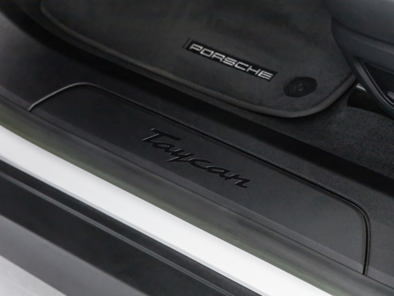 Porsche Taycan sport turismo performance battery plus 5p.ti