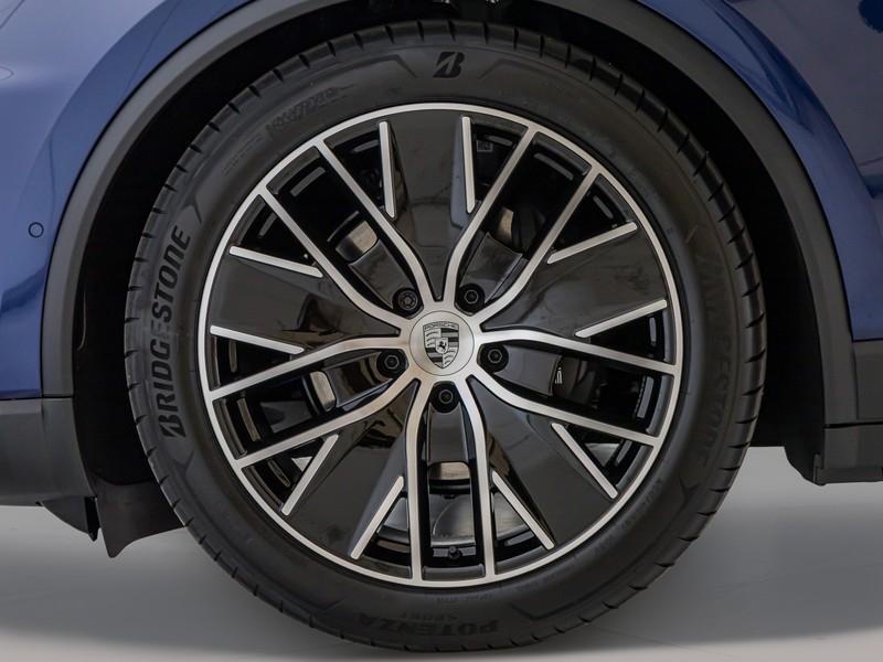 Porsche Macan 4
