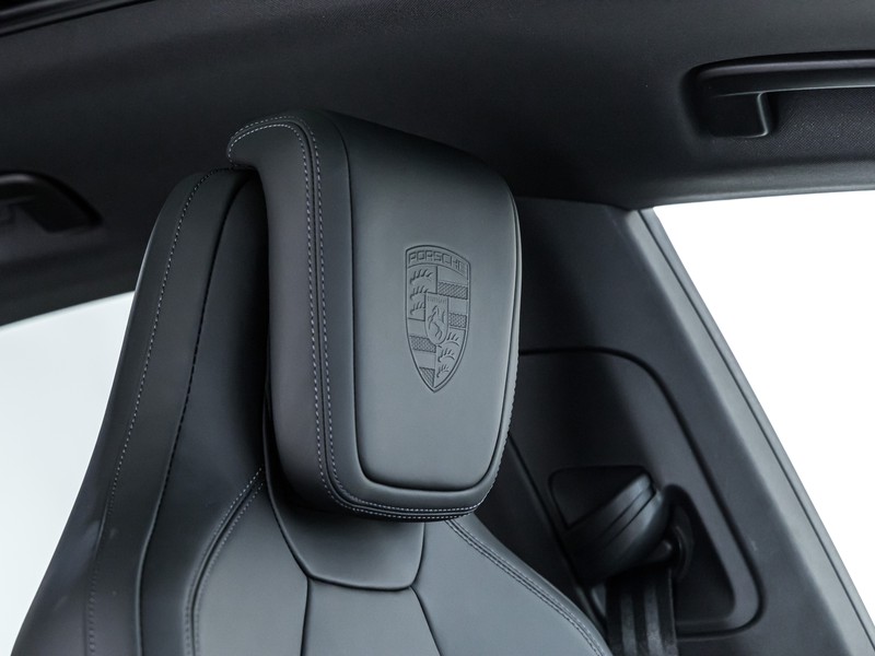 Porsche Macan 4