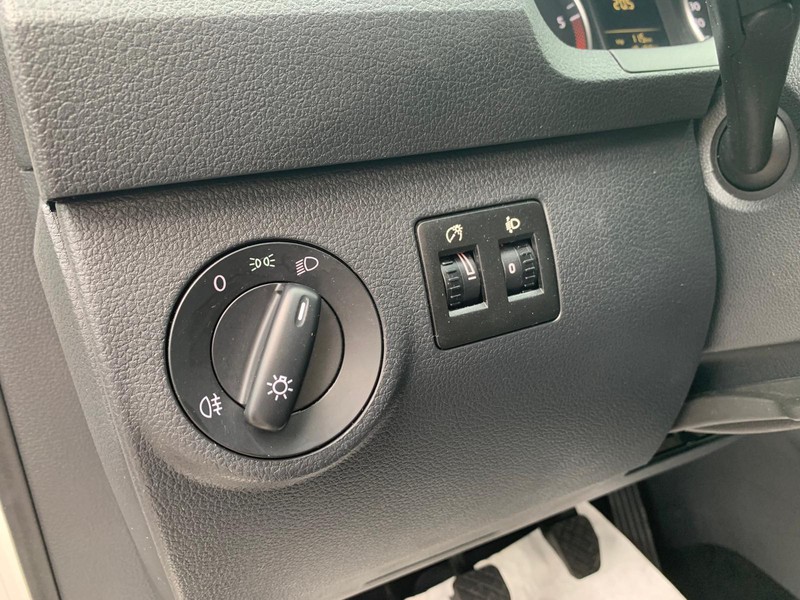 Volkswagen VIC Caddy 2.0 tdi102cv 5 POSTI AUTOCARRO IVA COMPRESA