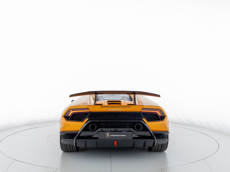 Lamborghini Huracan coupe 5.2 performante 640 awd