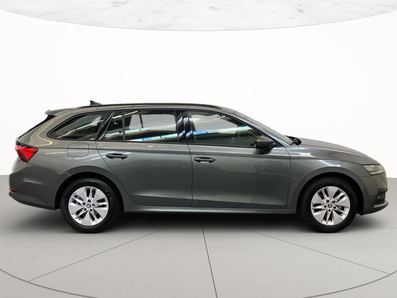 Skoda Octavia wagon 1.5 e-tec executive dsg