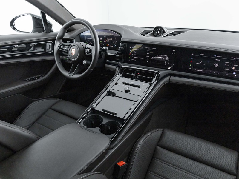 Porsche Panamera 4 E-Hybrid