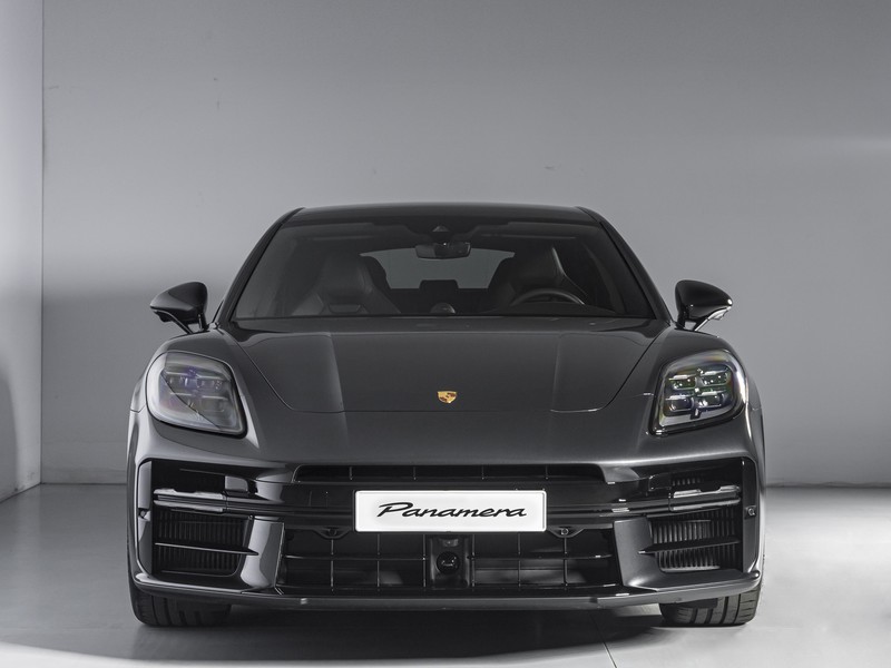 Porsche Panamera 4 E-Hybrid