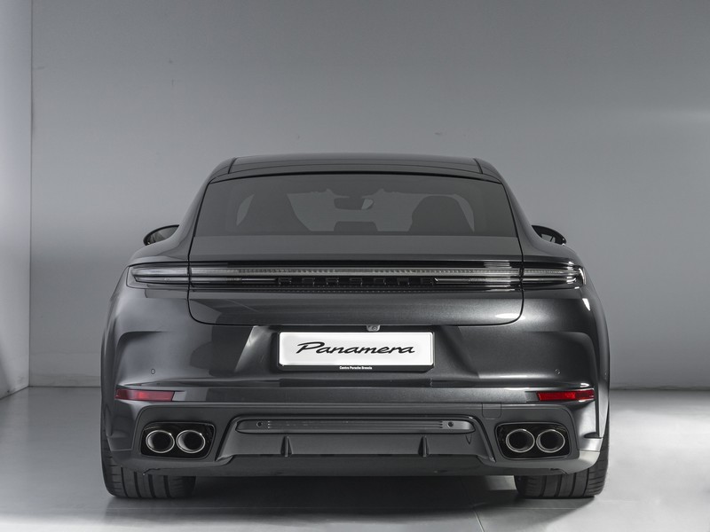 Porsche Panamera 4 E-Hybrid
