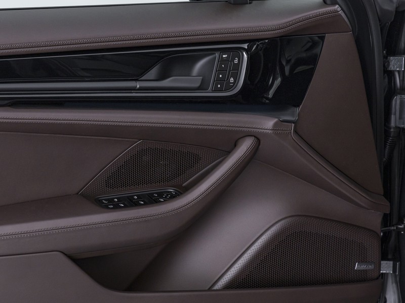 Porsche Panamera 4 E-Hybrid