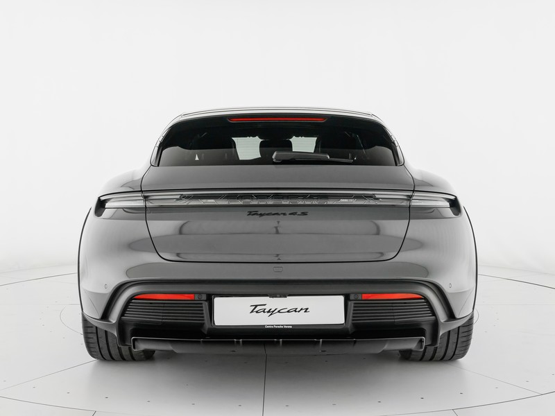 Porsche Taycan cross turismo 4s