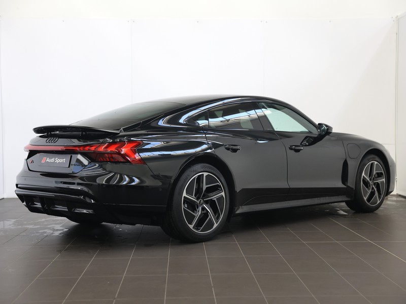 Audi e-tron GT s quattro