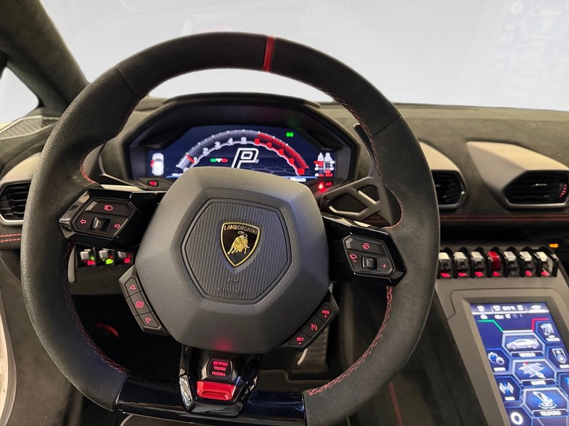 Lamborghini Huracan coupe 5.2 evo 640 awd