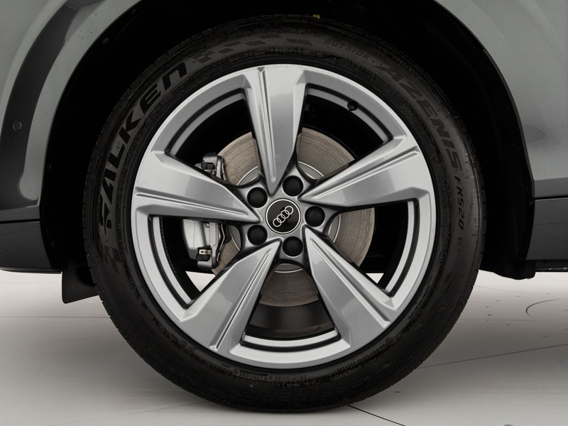 Audi Q3 2.0 tdi s line edition 150cv s-tronic