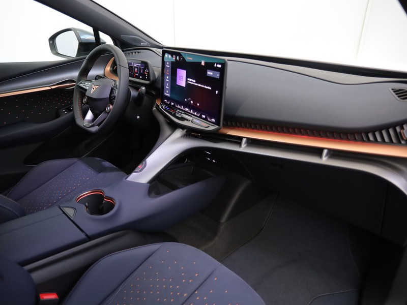 Cupra Tavascan 77kwh endurance immersive rwd