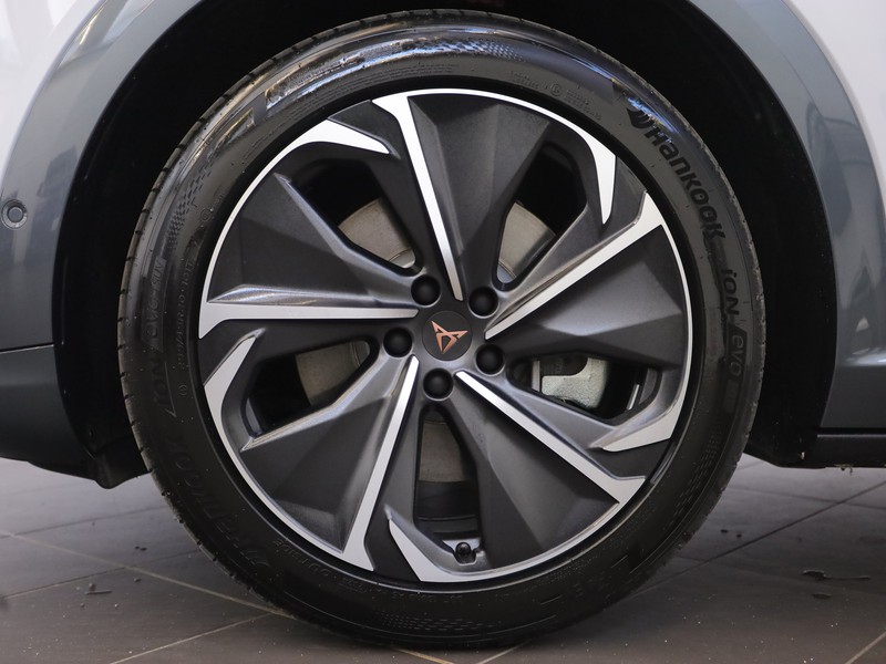 Cupra Tavascan 77kwh endurance immersive rwd