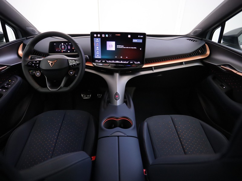 Cupra Tavascan 77kwh endurance immersive rwd