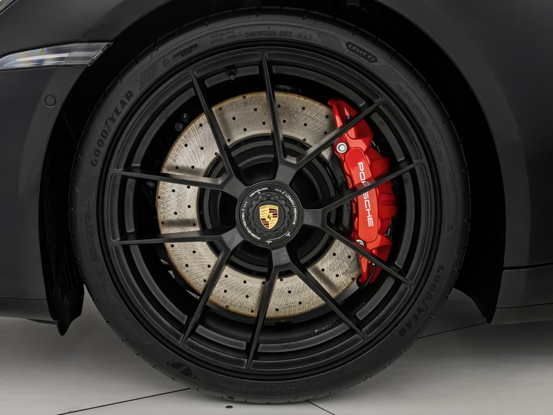 Porsche 911 coupe 3.6 carrera gts auto