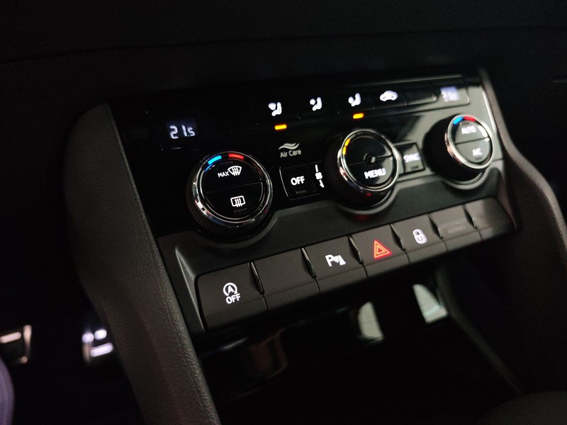 Skoda Karoq 1.5 tsi sportline dsg