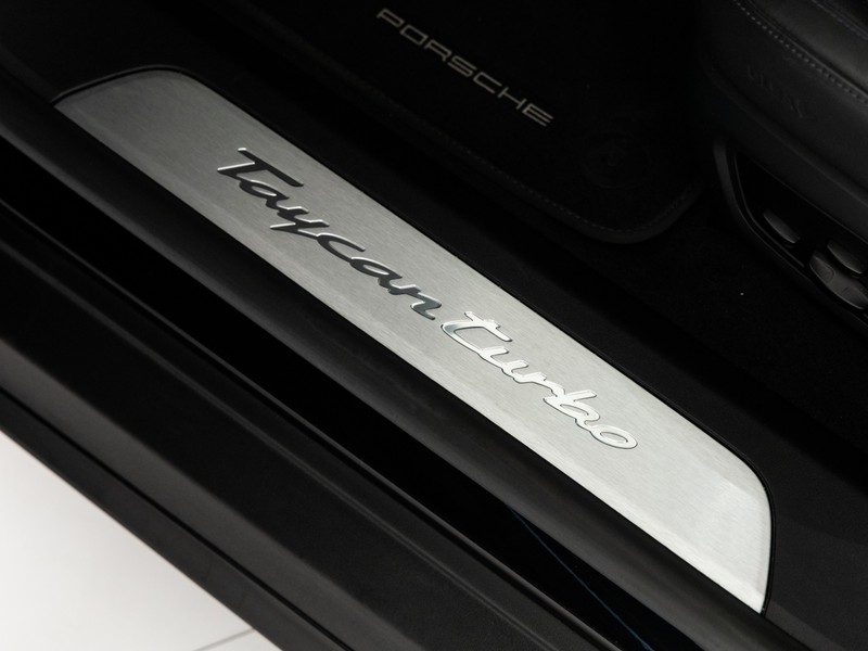 Porsche Taycan turbo 5p.ti