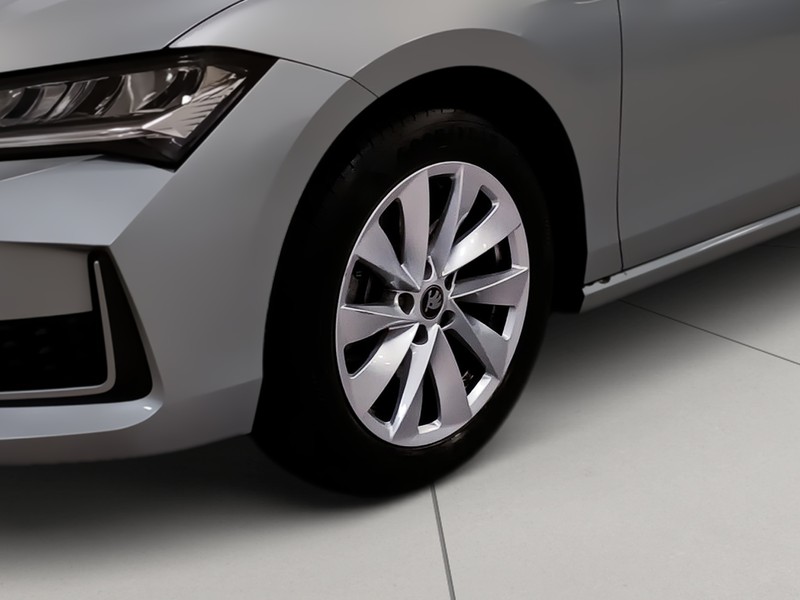 Skoda Superb wagon 2.0 tdi selection 150cv dsg