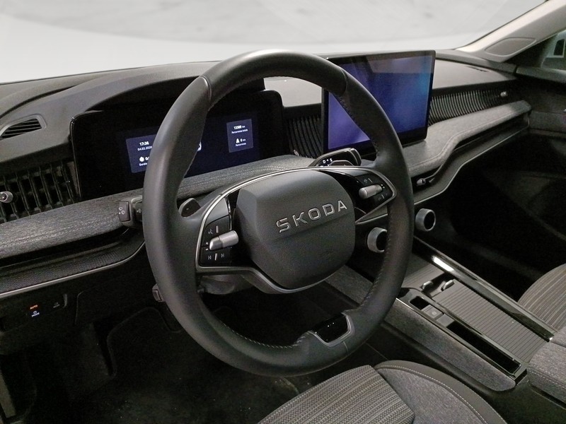 Skoda Superb wagon 2.0 tdi selection 150cv dsg