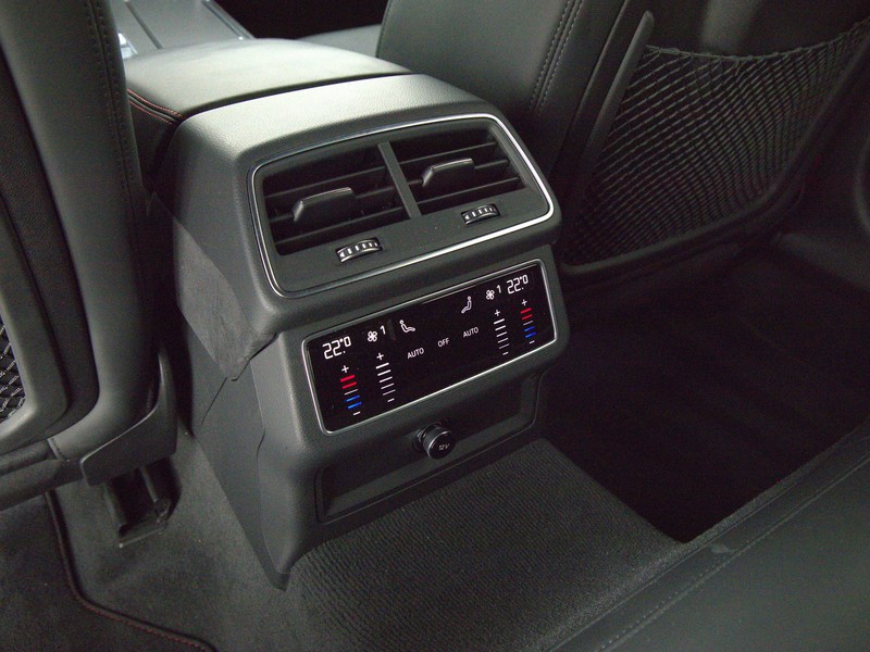 Audi RS6 avant 4.0 mhev quattro tiptronic