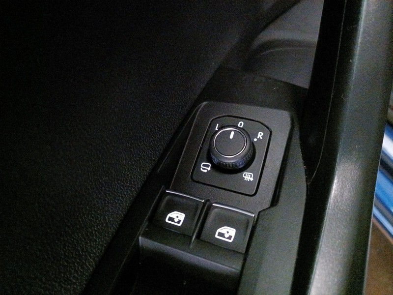 Volkswagen Taigo 1.0 tsi r-line 115cv dsg