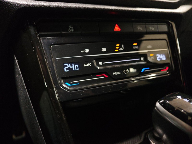 Volkswagen T-Roc 1.5 tsi r-line dsg