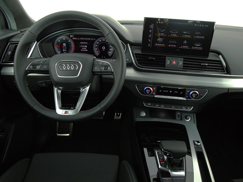 Audi Q5 40 2.0 tdi mhev 12v identity black quattro s-tronic