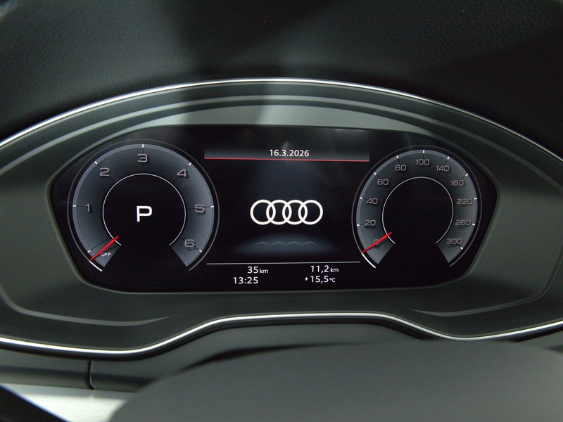 Audi Q5 40 2.0 tdi mhev 12v identity black quattro s-tronic