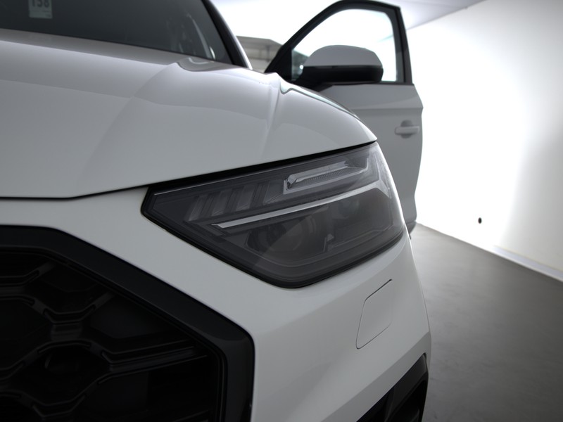 Audi Q5 40 2.0 tdi mhev 12v identity black quattro s-tronic