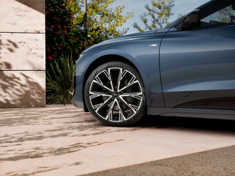 Audi A6 e-tron avant e-tron performance s line edition 367cv