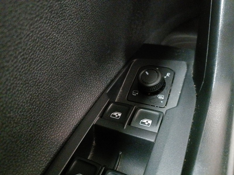 Volkswagen Polo 1.0 tsi life 95cv dsg