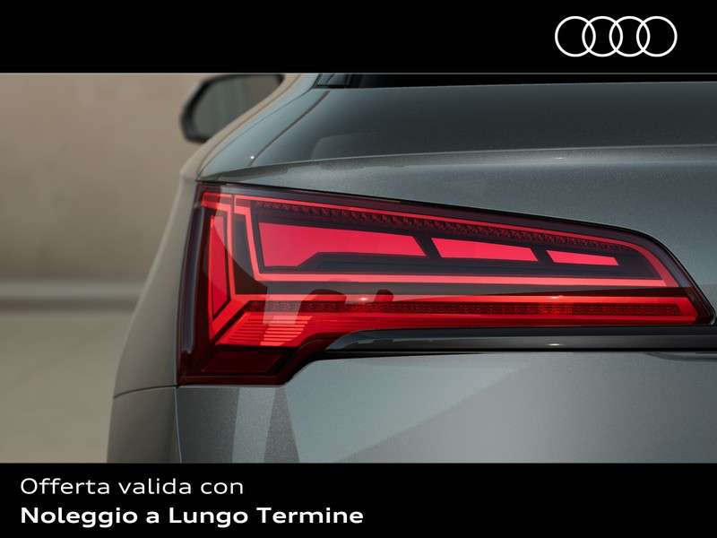 Audi Q5 40 2.0 tdi mhev 12v identity black quattro s-tronic