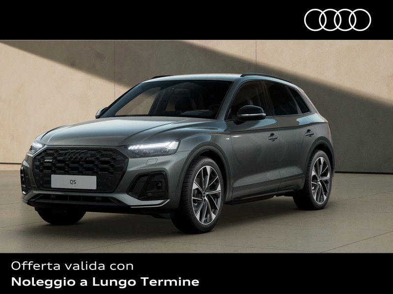 Audi Q5 40 2.0 tdi mhev 12v identity black quattro s-tronic